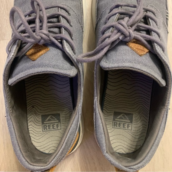 Reef Rover Low Gray Canvas Shoes - Picture 8 of 10